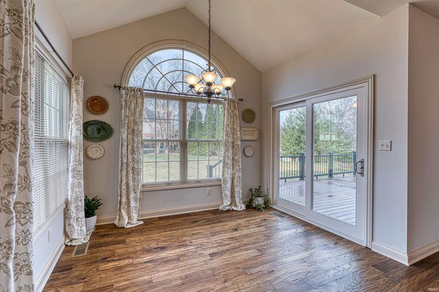 2211 Kenyon Ridge Court, Newburgh, IN 47630