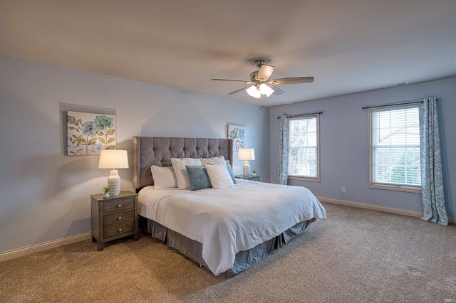 2211 Kenyon Ridge Court, Newburgh, IN 47630