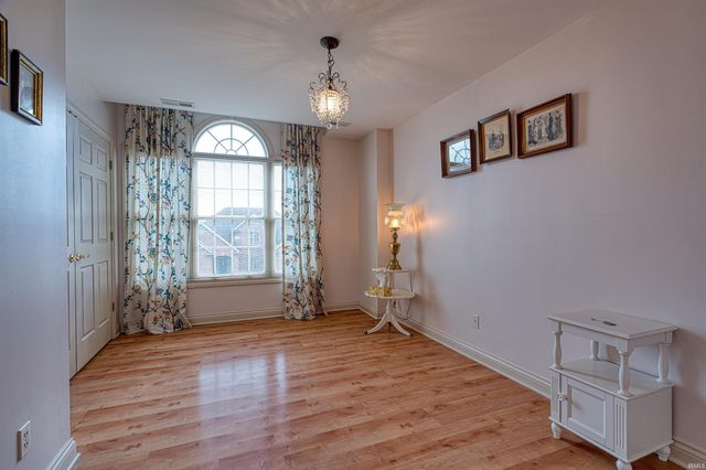 2211 Kenyon Ridge Court, Newburgh, IN 47630