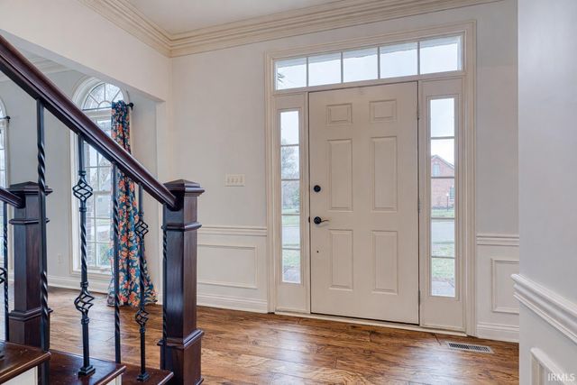 2211 Kenyon Ridge Court, Newburgh, IN 47630