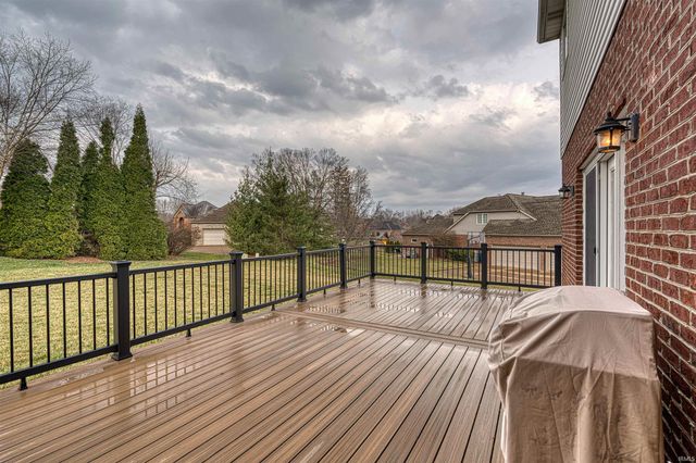 2211 Kenyon Ridge Court, Newburgh, IN 47630