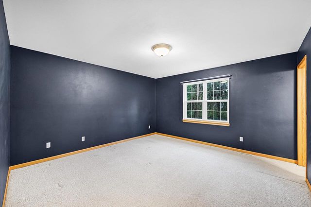 2935 Stillwater CIRCLE, Waukesha, WI 53189