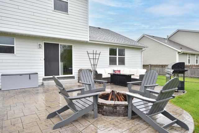 250 N Sweetwater BOULEVARD, Port Washington, WI 53074