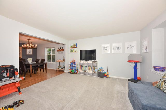 250 N Sweetwater BOULEVARD, Port Washington, WI 53074