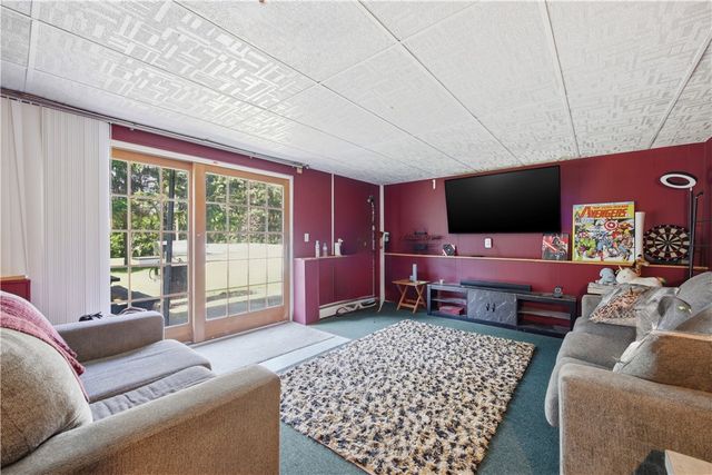 34 Broadway Street, Oakfield, NY 14125