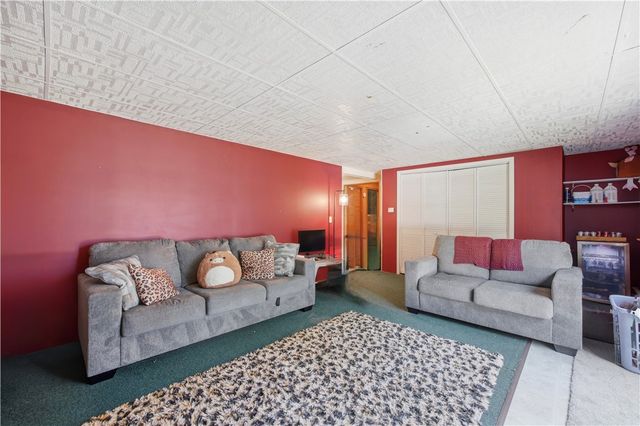 34 Broadway Street, Oakfield, NY 14125