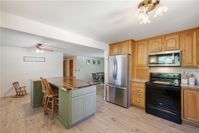 34 Broadway Street, Oakfield, NY 14125