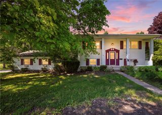 34 Broadway Street, Oakfield, NY 14125