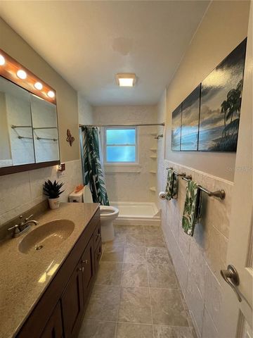 3220 9TH AVENUE N, St Petersburg, FL 33713