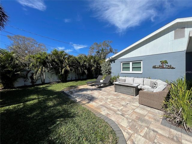 3220 9TH AVENUE N, St Petersburg, FL 33713