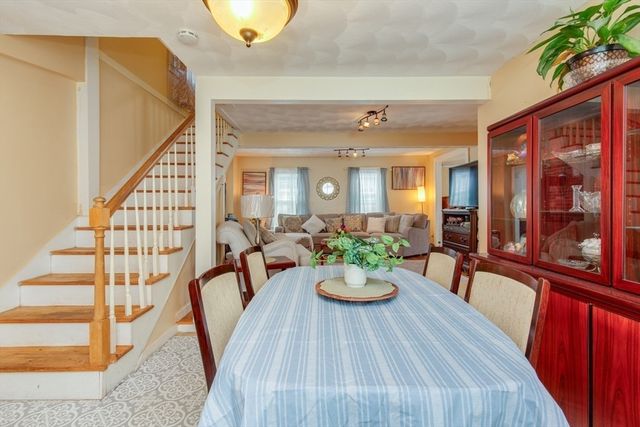91 Lake Street, Tewksbury, MA 01876