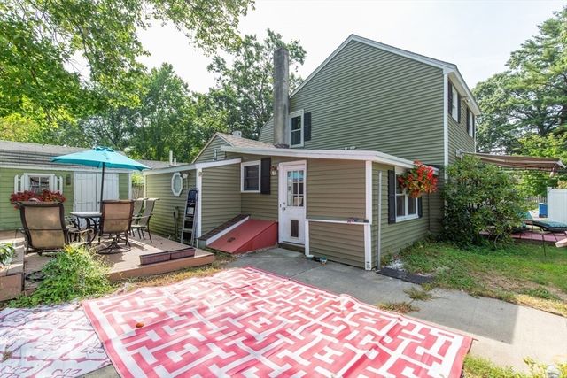 91 Lake Street, Tewksbury, MA 01876