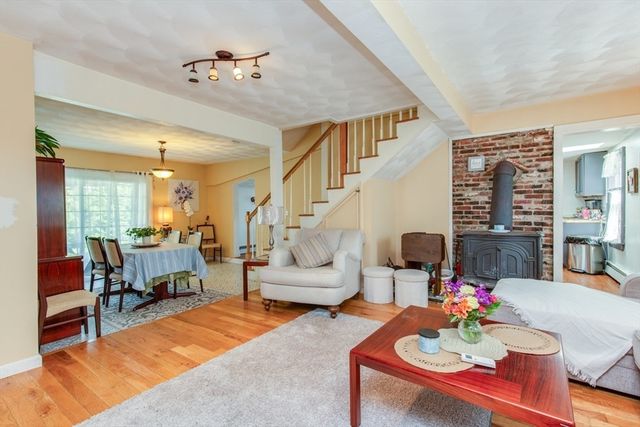 91 Lake Street, Tewksbury, MA 01876