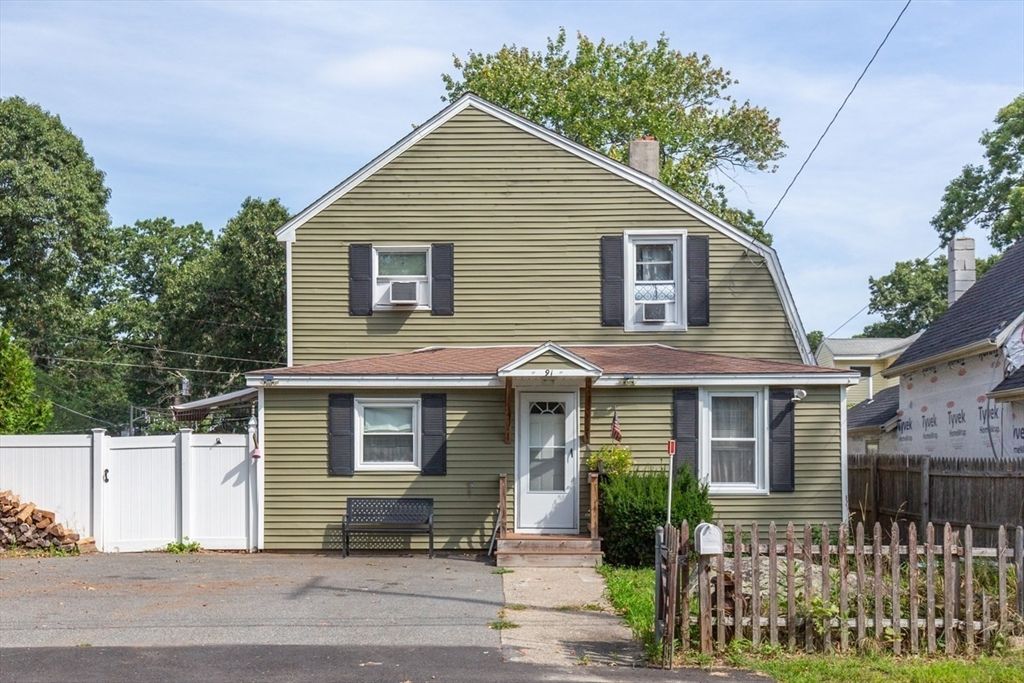 91 Lake Street, Tewksbury, MA 01876
