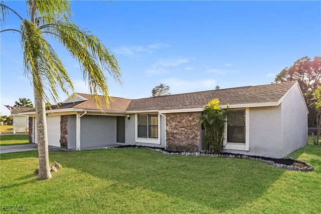 9292 Mooring CIR, Fort Myers, FL 33967