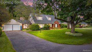 6085 Worlington Road, Bloomfield Hills, MI 48301