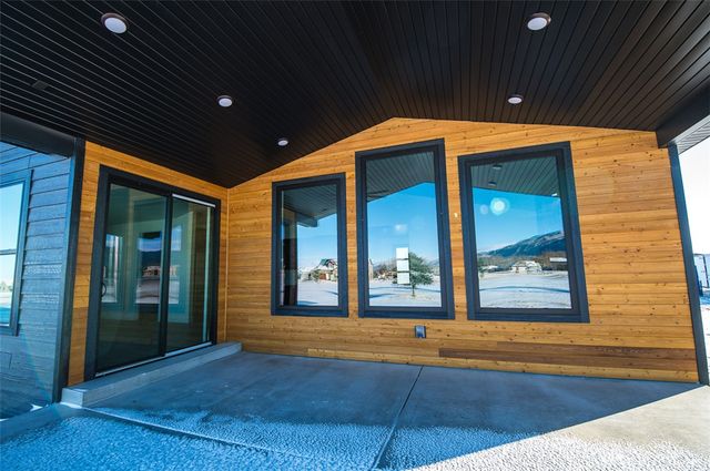 2445 Pine Ridge Road, Red Lodge, MT 59068