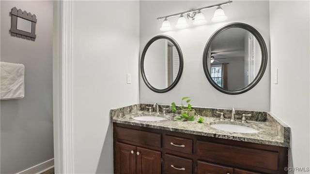 5107 Rock Harbour Rd, Midlothian, VA 23112