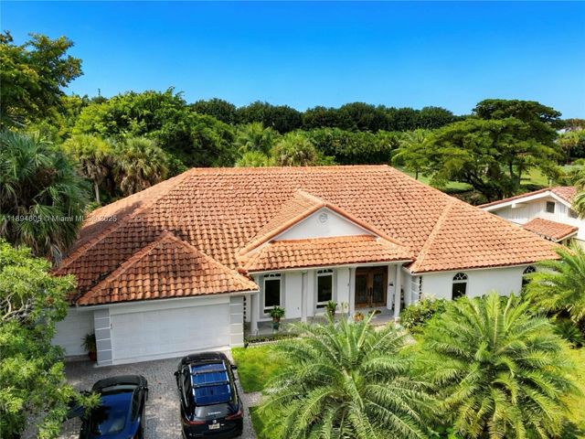 4934 NW 94th Doral Pl, Doral, FL 33178