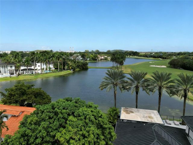 4934 NW 94th Doral Pl, Doral, FL 33178