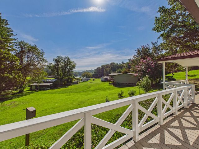 86 Ledford Chapel Way, Hayesville, NC 28904