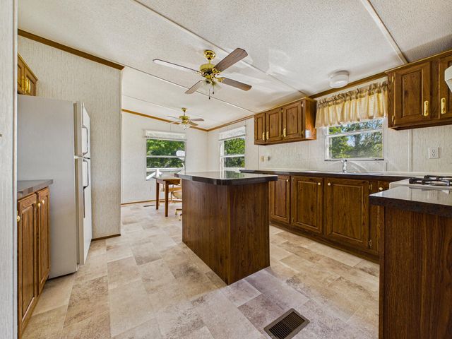 86 Ledford Chapel Way, Hayesville, NC 28904