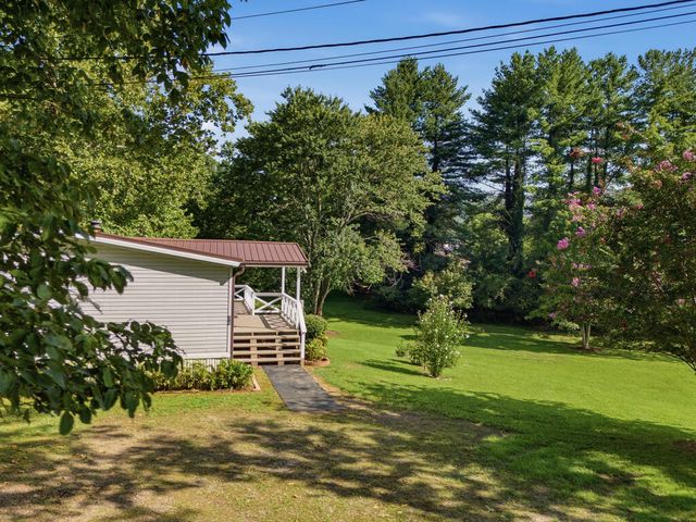 86 Ledford Chapel Way, Hayesville, NC 28904