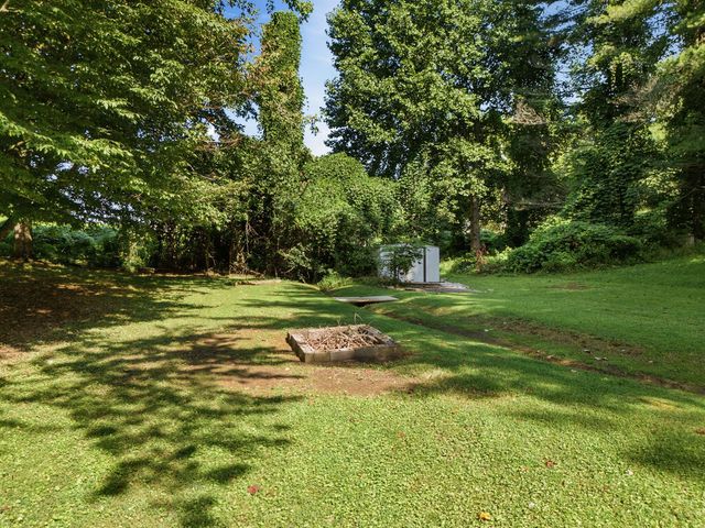 86 Ledford Chapel Way, Hayesville, NC 28904