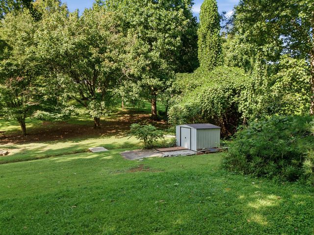 86 Ledford Chapel Way, Hayesville, NC 28904