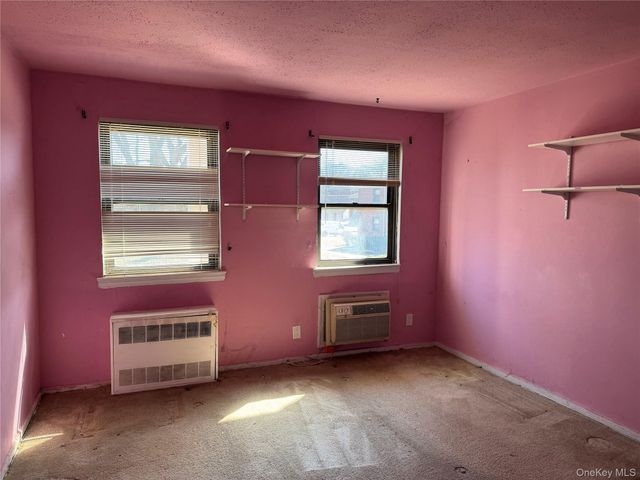 25 Lawrence Drive A, White Plains, NY 10603