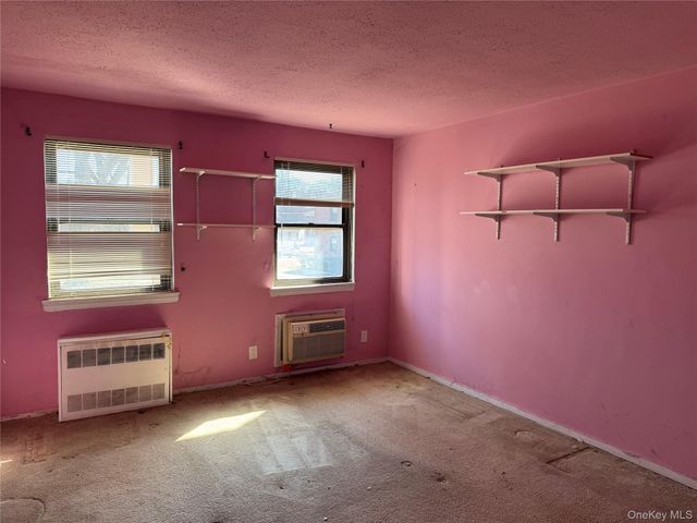 25 Lawrence Drive A, White Plains, NY 10603