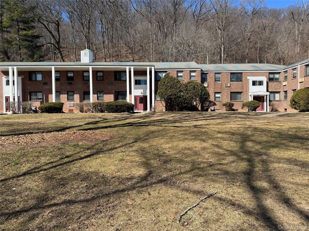 25 Lawrence Drive A, White Plains, NY 10603