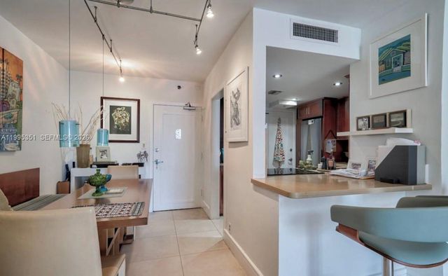 1000 West Ave 1423, Miami Beach, FL 33139