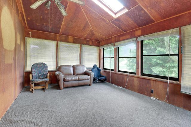 1044 Scott Street S, Shakopee, MN 55379