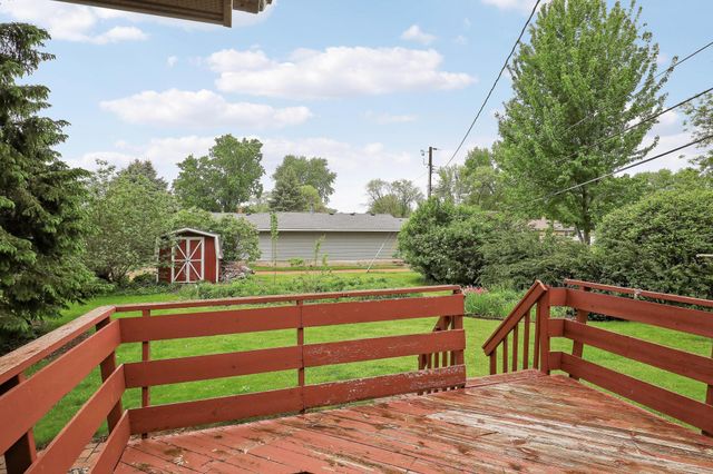 1044 Scott Street S, Shakopee, MN 55379