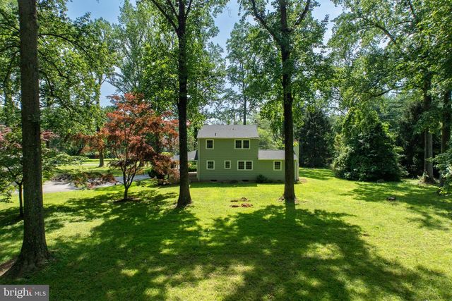 1061 FOREST LN, Glen Mills, PA 19342