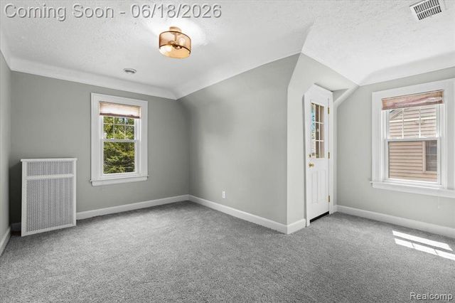 312 Mckinley Avenue, Grosse Pointe Farms, MI 48236