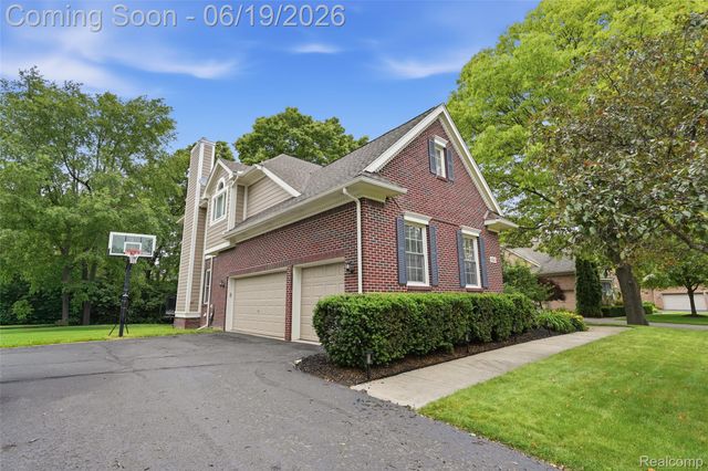 4832 Eagle Springs Court, Independence Charter Township, MI 48348