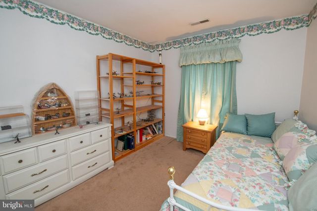 84 BASTIAN DR, Mount Laurel, NJ 08054