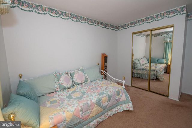 84 BASTIAN DR, Mount Laurel, NJ 08054