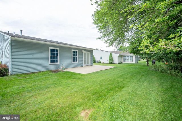 84 BASTIAN DR, Mount Laurel, NJ 08054
