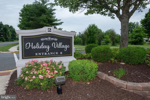 84 BASTIAN DR, Mount Laurel, NJ 08054