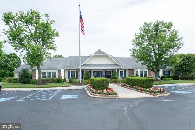 84 BASTIAN DR, Mount Laurel, NJ 08054