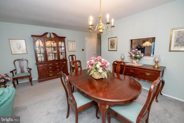 84 BASTIAN DR, Mount Laurel, NJ 08054