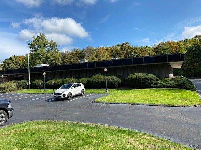 10 Broadway, Hamden, CT 06518