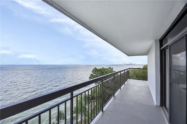 12550 Lake Avenue 711, Lakewood, OH 44107