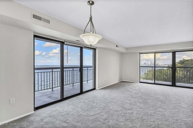 12550 Lake Avenue 711, Lakewood, OH 44107