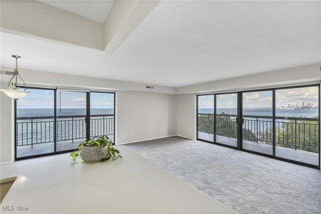 12550 Lake Avenue 711, Lakewood, OH 44107