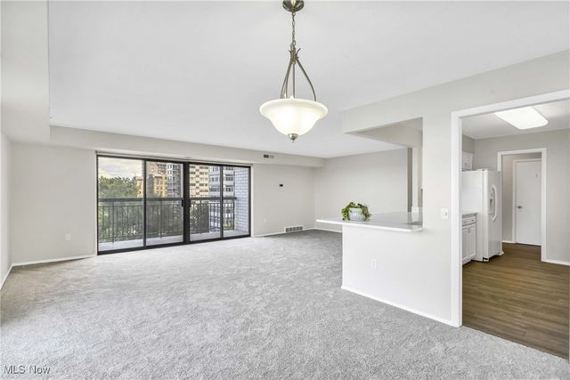 12550 Lake Avenue 711, Lakewood, OH 44107