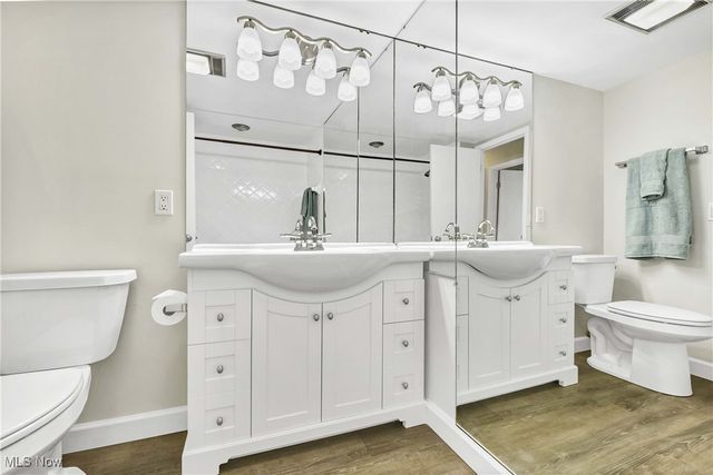 12550 Lake Avenue 711, Lakewood, OH 44107